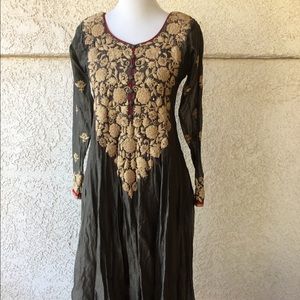 Vintage Beautiful Eastern Indian Grey Silk Dress